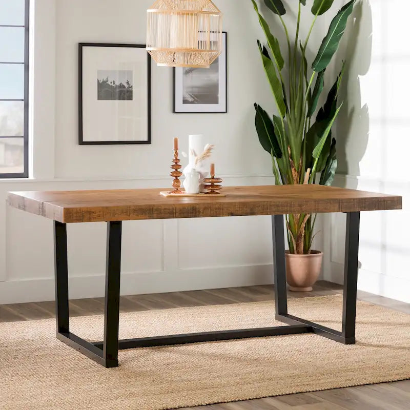 Table de salle à manger rustique en pin massif avec piétement tréteau en métal noir