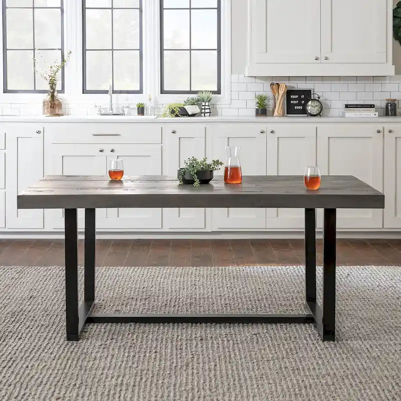 Table de salle à manger rustique en pin massif avec piétement tréteau en métal noir