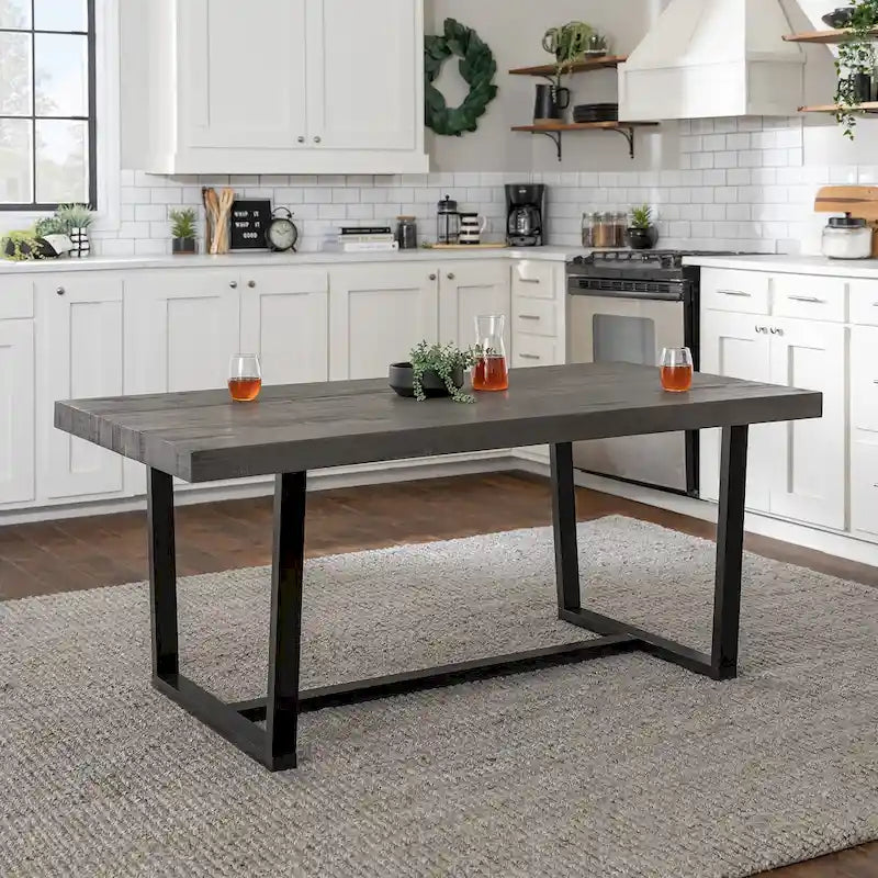Table de salle à manger rustique en pin massif avec piétement tréteau en métal noir