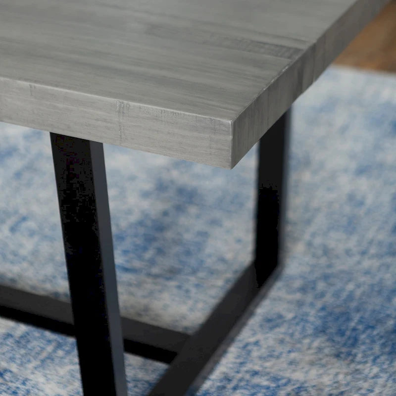 Table de salle à manger rustique en pin massif avec piétement tréteau en métal noir