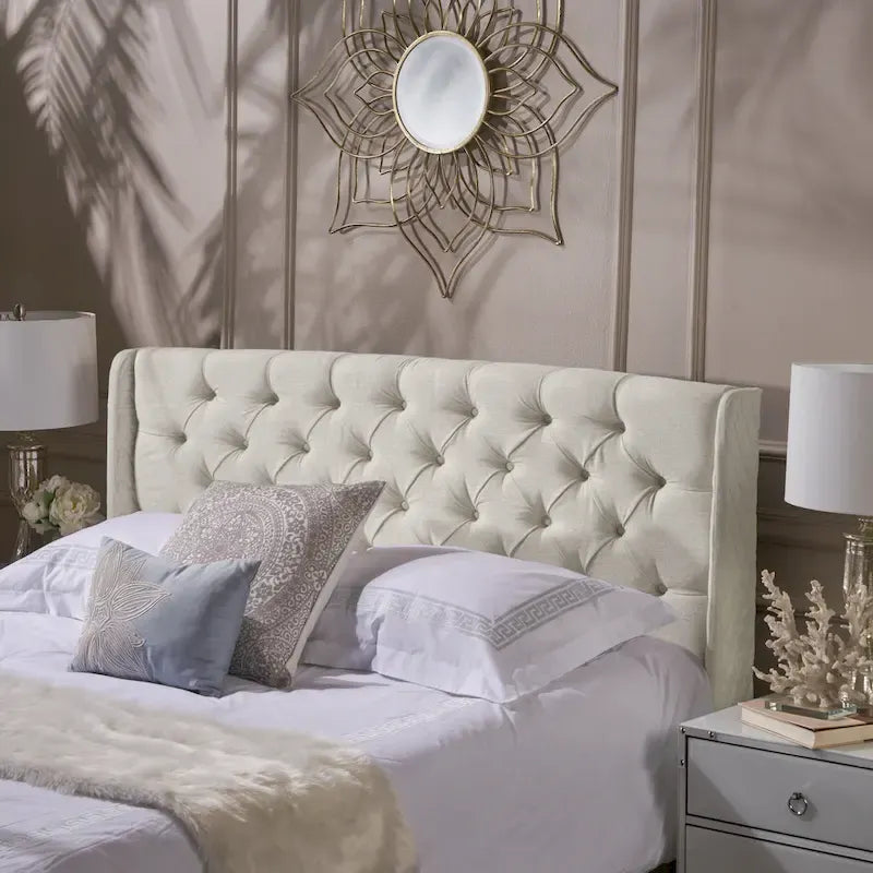 Tête de lit Queen Size capitonnée en tissu beige à motifs de losanges