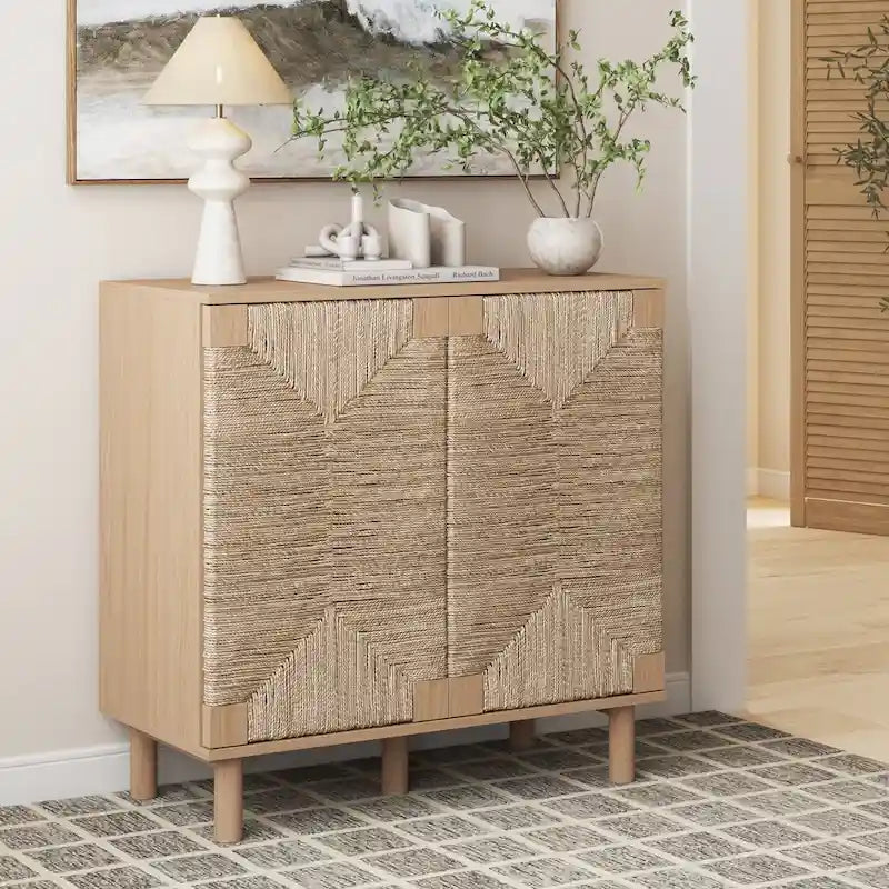 Meuble d'appoint bohème en bois avec portes en jonc de mer naturel et étagère réglable, noir