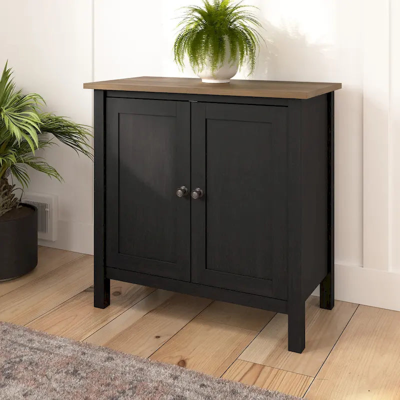 Meuble de rangement d'appoint au sol à deux portes style ferme moderne avec étagère réglable, gris et blanc shiplap