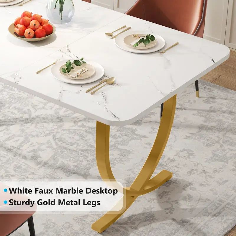 Table à manger rectangulaire 63 pouces, plateau en faux marbre, pieds en X dorés, blanc