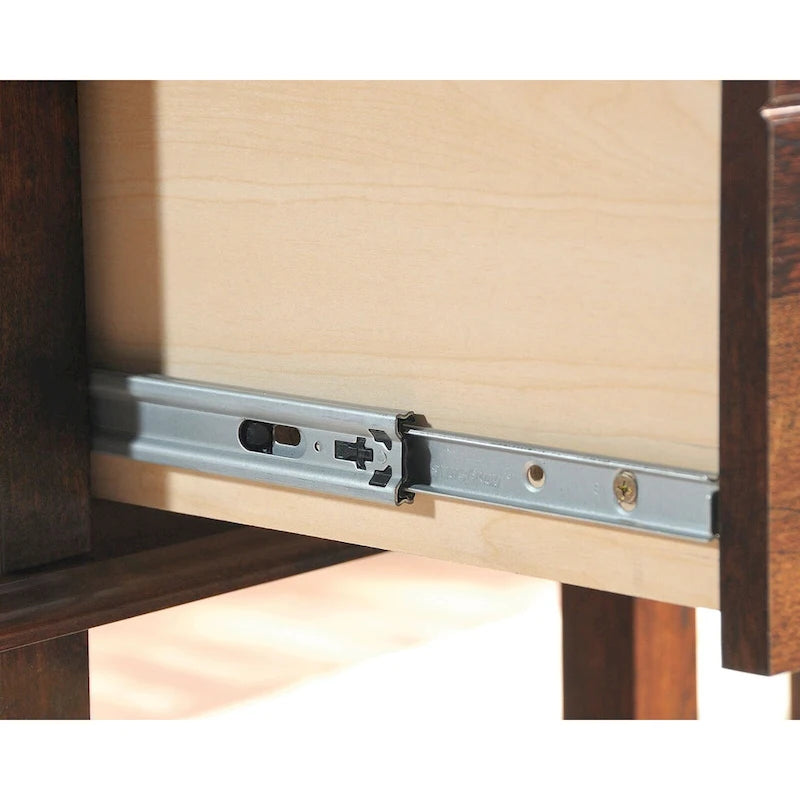 Bureau rustique en bois marron avec tiroirs et étagères de rangement