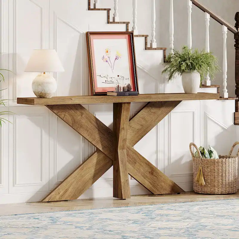 Console en bois rustique grainé avec base géométrique en X, style ferme