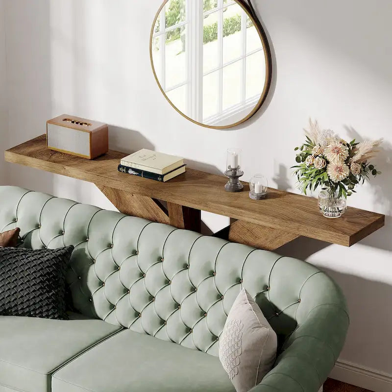 Console en bois rustique grainé avec base géométrique en X, style ferme
