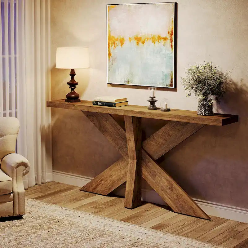 Console en bois rustique grainé avec base géométrique en X, style ferme