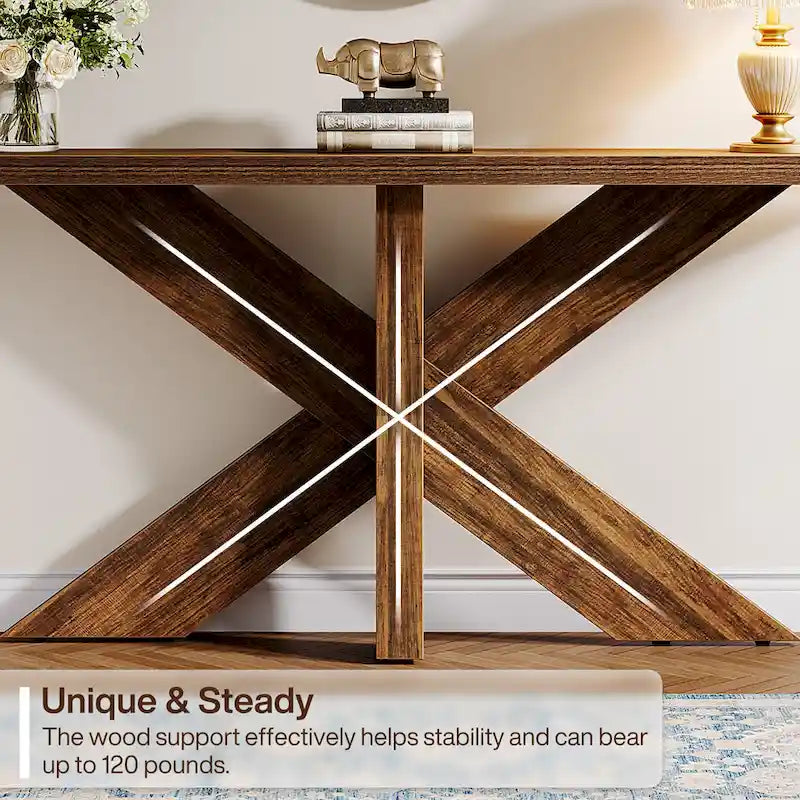Console en bois rustique grainé avec base géométrique en X, style ferme